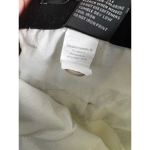 Men's Greg Norman off white Golf Shorts with pockets - Picture 7 of 11